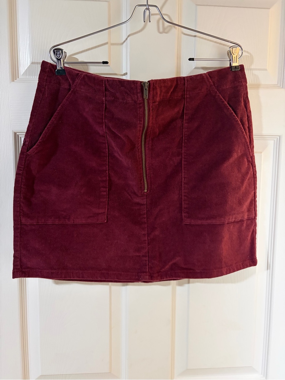 wild fable Burgundy Corduroy Mini Skirt with Front Zip, 16.5" long size 16